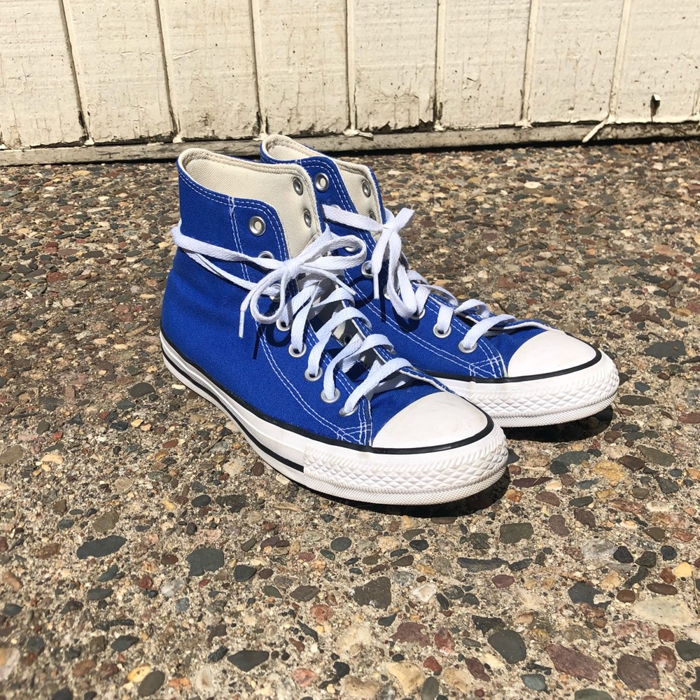 Blue Converse Hightops🧢
